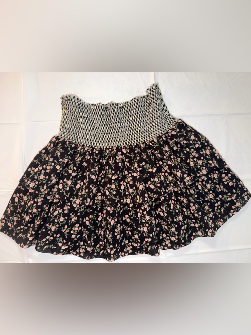 Sundays, x-small, Smocked Waist Black Floral Mini Skirt